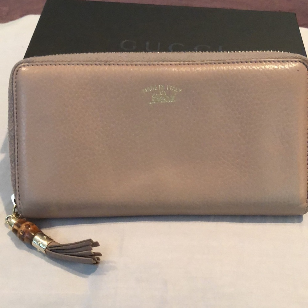 Stunning Gucci Ziparound Wallet in Box - Picture 2 of 7